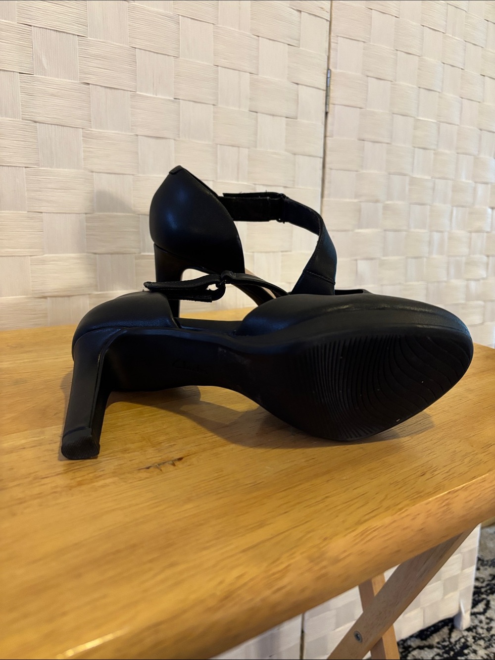 Black Heels - Picture 4 of 6